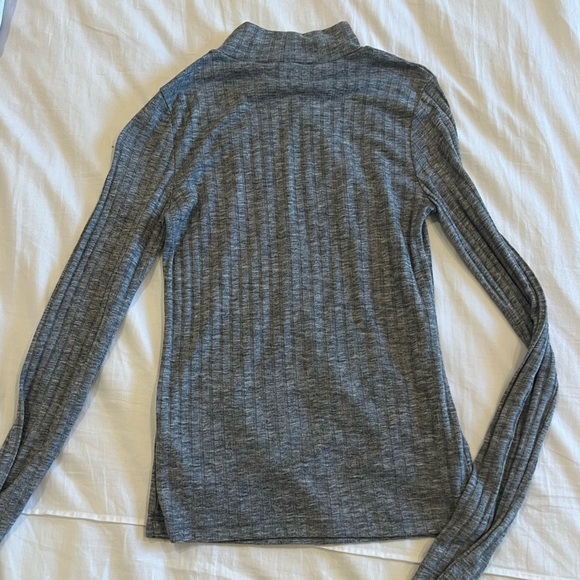 Topshop Ribbed Mock Neck Top, Size 4, Gray - Picture 2 of 3